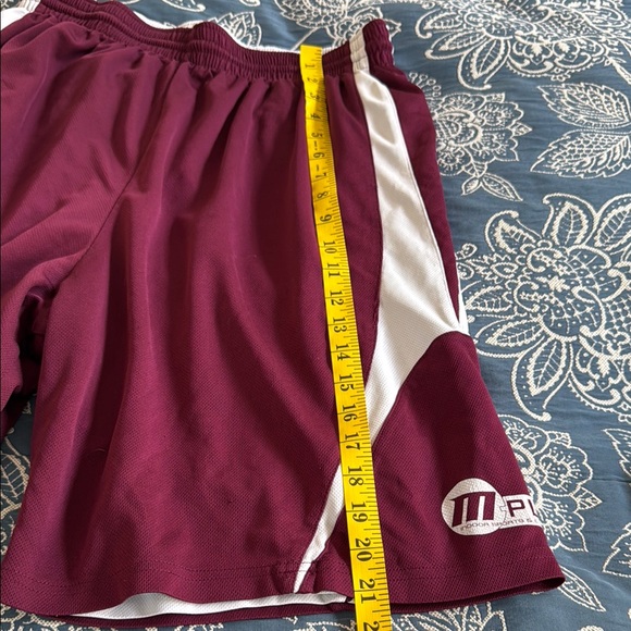 Maroon and White Men Shorts -L - Picture 7 of 9